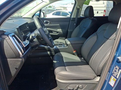 New 2026 Kia Sorento EX AWD/4WD image 9
