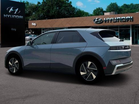 New 2026 Hyundai Ioniq 5 SE image 4