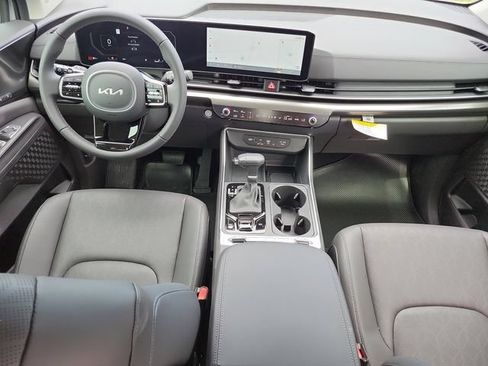 New 2026 Kia Carnival SX w/ SX Dark Edition Package FWD image 14