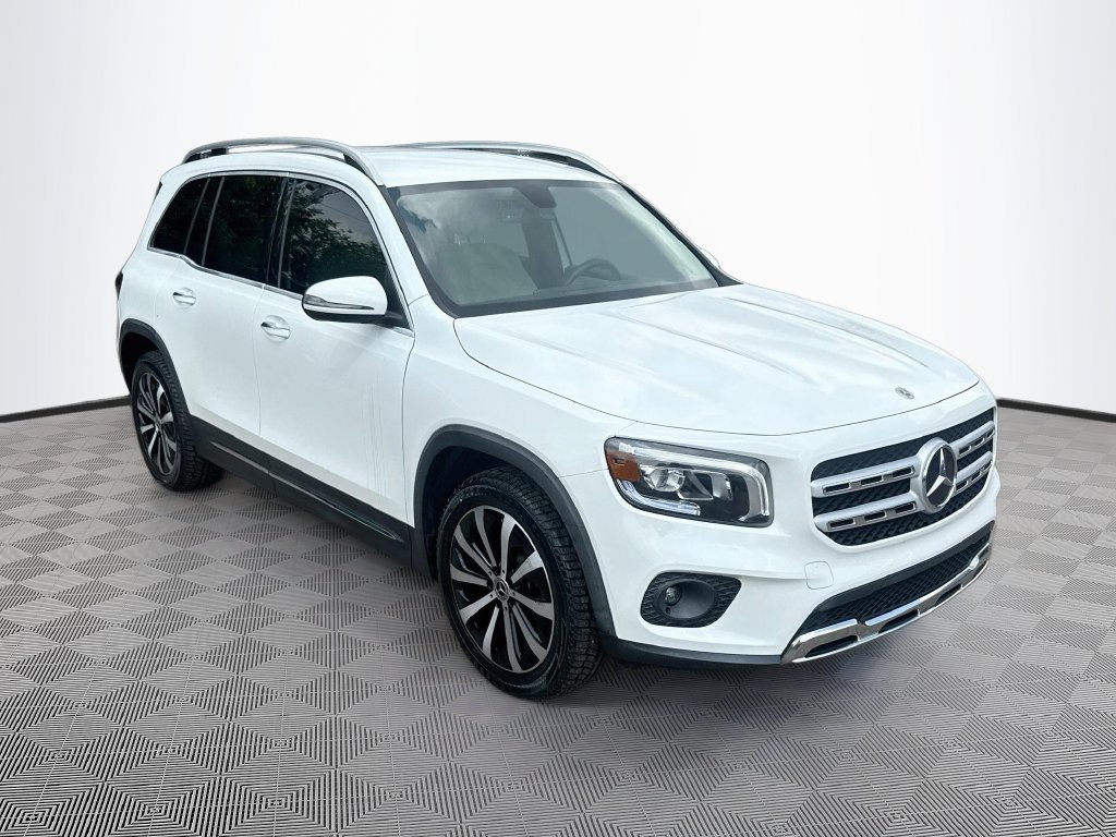 Used 2021 Mercedes-Benz GLB 250 4MATIC image 4