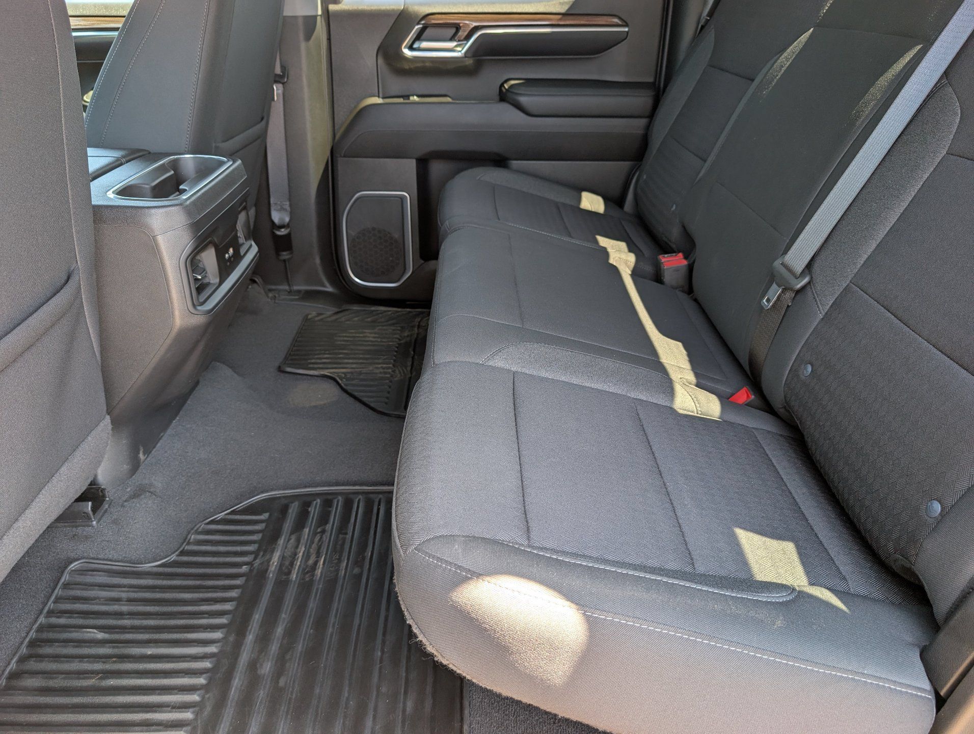 Certified 2022 Chevrolet Silverado 1500 RST AWD/4WD image 16