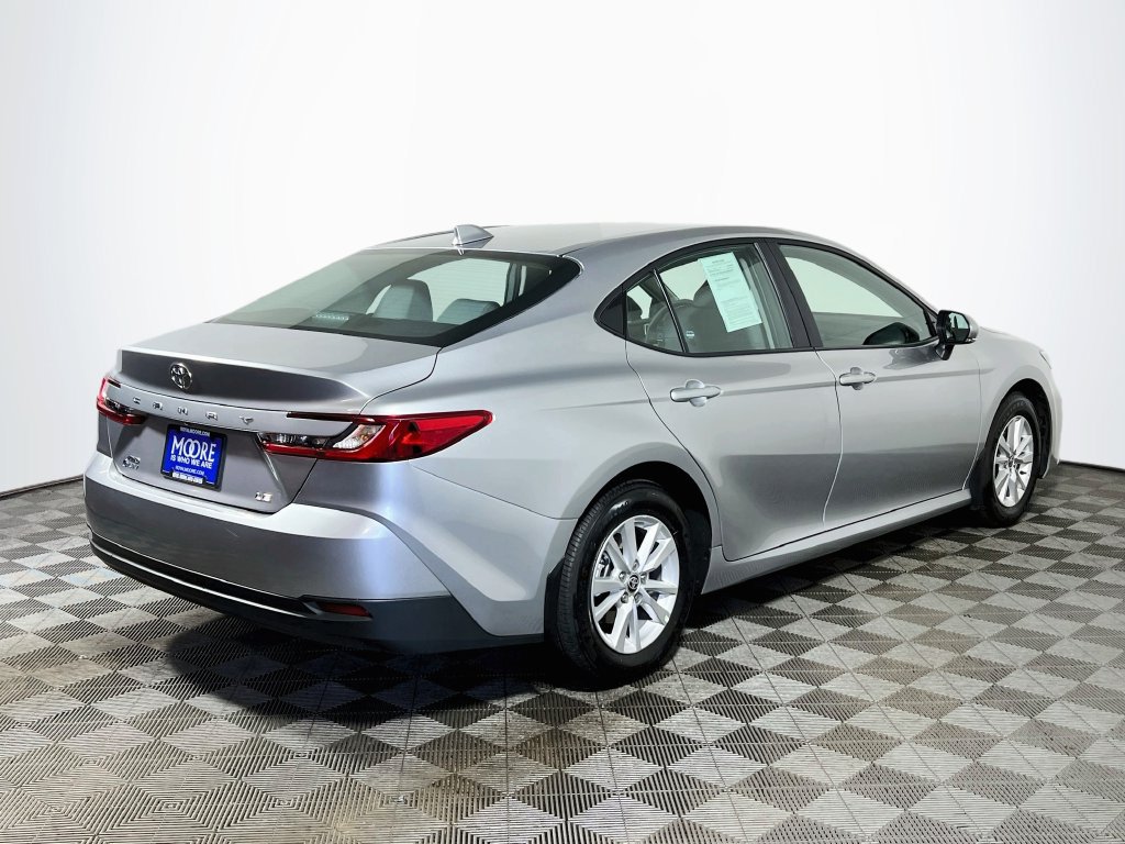 Used 2025 Toyota Camry LE w/ Convenience Package AWD/4WD image 7