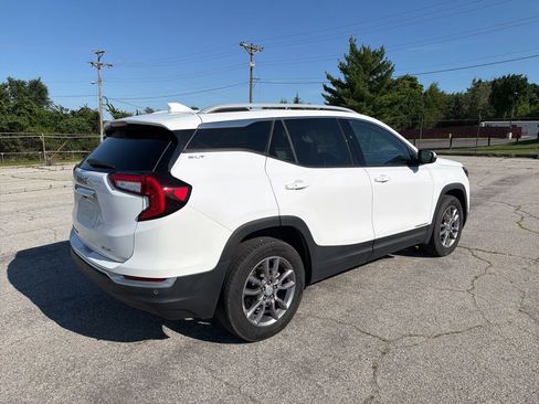 Used 2023 GMC Terrain SLT AWD/4WD image 5
