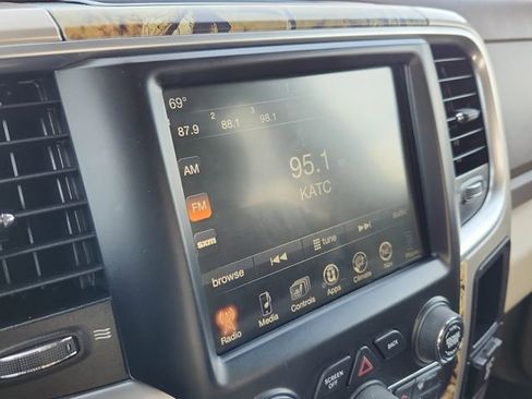 Used 2015 RAM 1500 Outdoorsman image 27