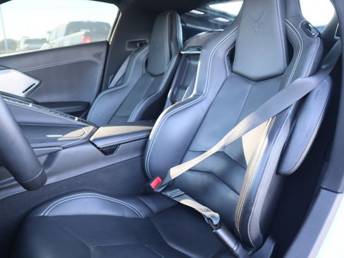 Used 2021 Chevrolet Corvette Stingray Preferred Cpe w/ 2LT image 16