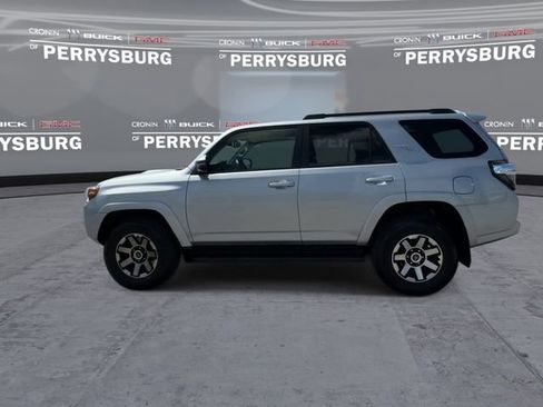 Used 2024 Toyota 4Runner TRD Off-Road Premium w/ Moonroof Package AWD/4WD image 5