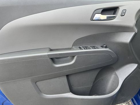 Used 2017 Chevrolet Sonic LT FWD image 16