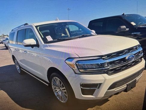 Used 2024 Ford Expedition Max Limited AWD/4WD image 4