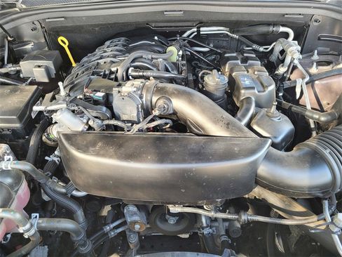 Used 2025 Dodge Durango GT image 24