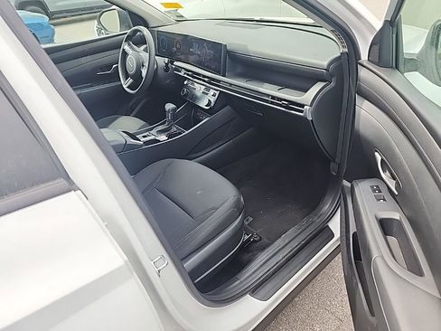 Used 2025 Hyundai Tucson SEL image 14