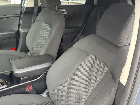 Used 2025 Kia Sportage LX FWD image 25