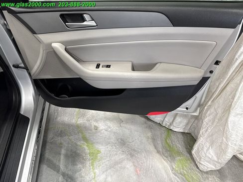 Used 2016 Hyundai Sonata SE image 26