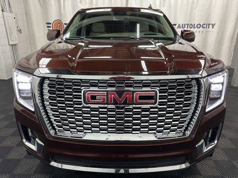Used 2023 GMC Yukon XL Denali w/ Max Trailering Package AWD/4WD image 3