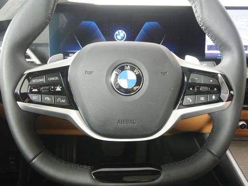 Certified 2025 BMW 330i Sedan image 22