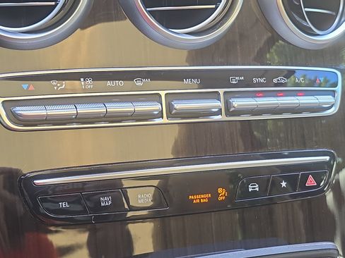 Certified 2022 Mercedes-Benz GLC 300 image 24
