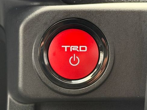Certified 2025 Toyota 4Runner TRD Off-Road AWD/4WD image 39