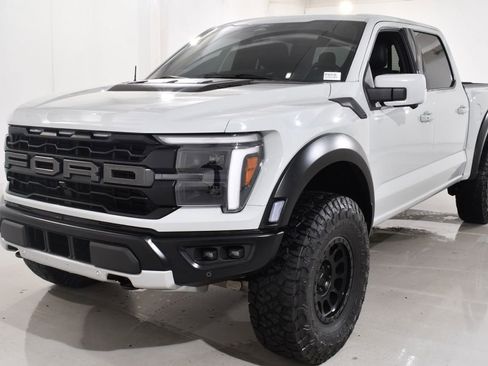 Used 2024 Ford F150 Raptor image 2