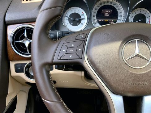 Used 2013 Mercedes-Benz GLK 350 4MATIC image 24