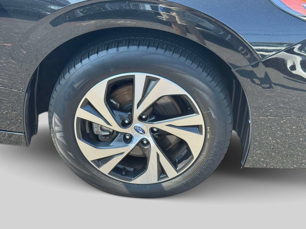 Used 2024 Subaru Legacy Premium AWD/4WD image 7