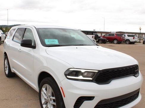 Used 2025 Dodge Durango GT AWD/4WD image 10