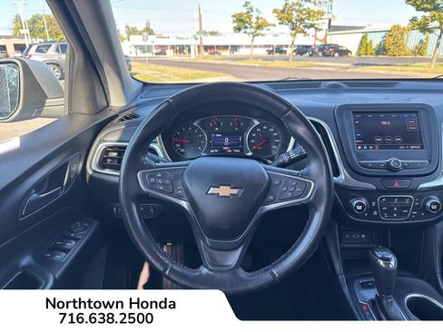 Used 2020 Chevrolet Equinox LT image 19