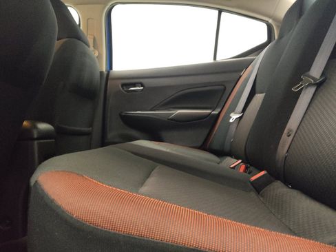 Used 2024 Nissan Versa SR FWD image 18
