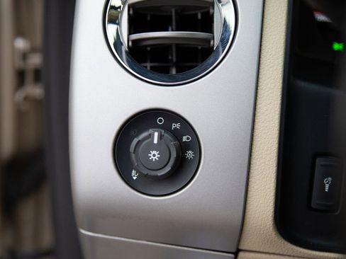 Used 2017 Ford Expedition Limited w/ Equipment Group 301A image 19