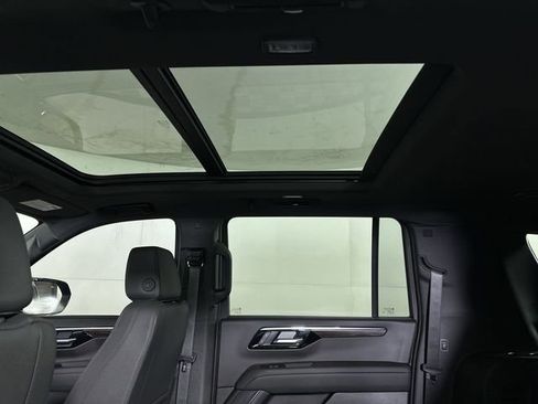 New 2026 Chevrolet Suburban Z71 w/ Comfort Package AWD/4WD image 19
