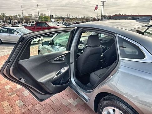 Used 2024 Chevrolet Malibu LT image 27