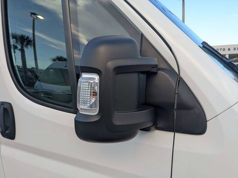 Used 2024 RAM ProMaster 2500 w/ Convenience Group FWD image 12