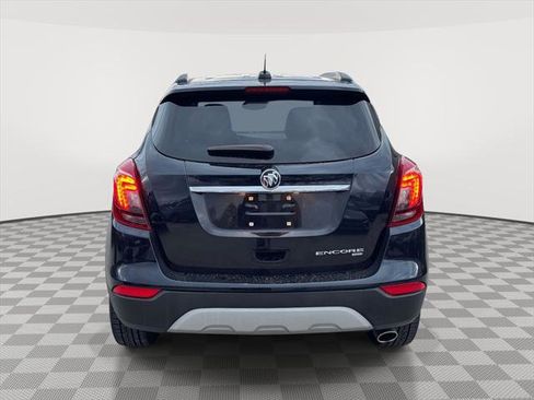 Used 2022 Buick Encore Preferred w/ Safety Package image 5