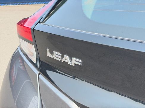 Used 2019 Nissan Leaf S w/ Protection Package FWD image 33