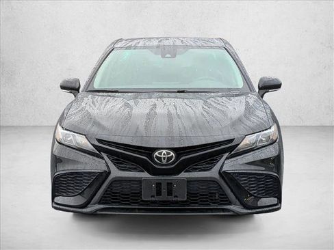 Certified 2021 Toyota Camry SE w/ Cold Weather Package image 2