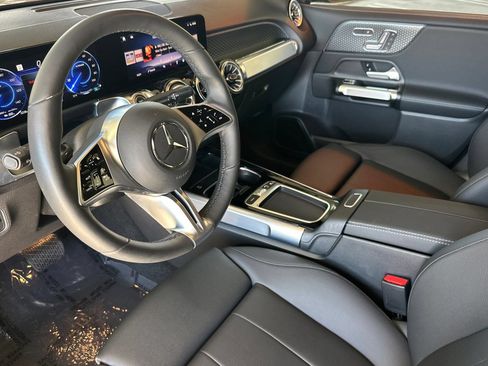 Certified 2025 Mercedes-Benz EQB 250+ image 11