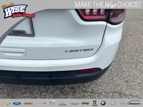 Used 2025 Jeep Compass Limited AWD/4WD image 21