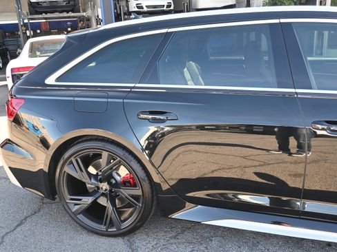 Used 2021 Audi RS 6 AWD/4WD image 30