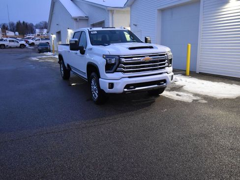 New 2026 Chevrolet Silverado 3500 High Country w/ Technology Package AWD/4WD image 3