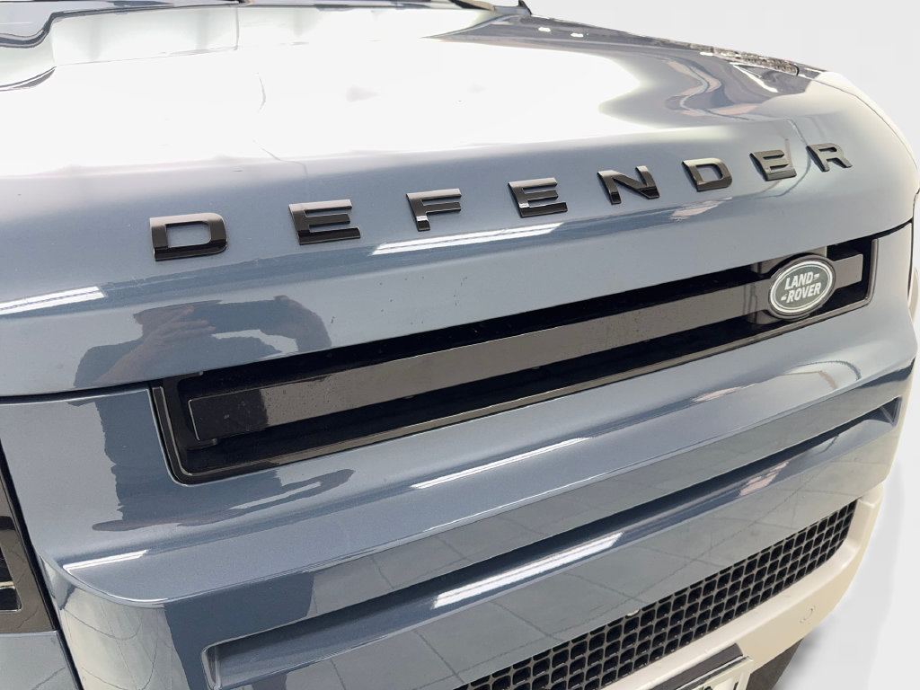 Used 2023 Land Rover Defender 110 SE AWD/4WD image 26
