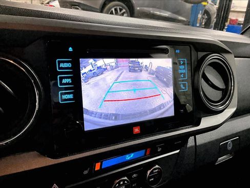 Used 2019 Toyota Tacoma TRD Sport image 28