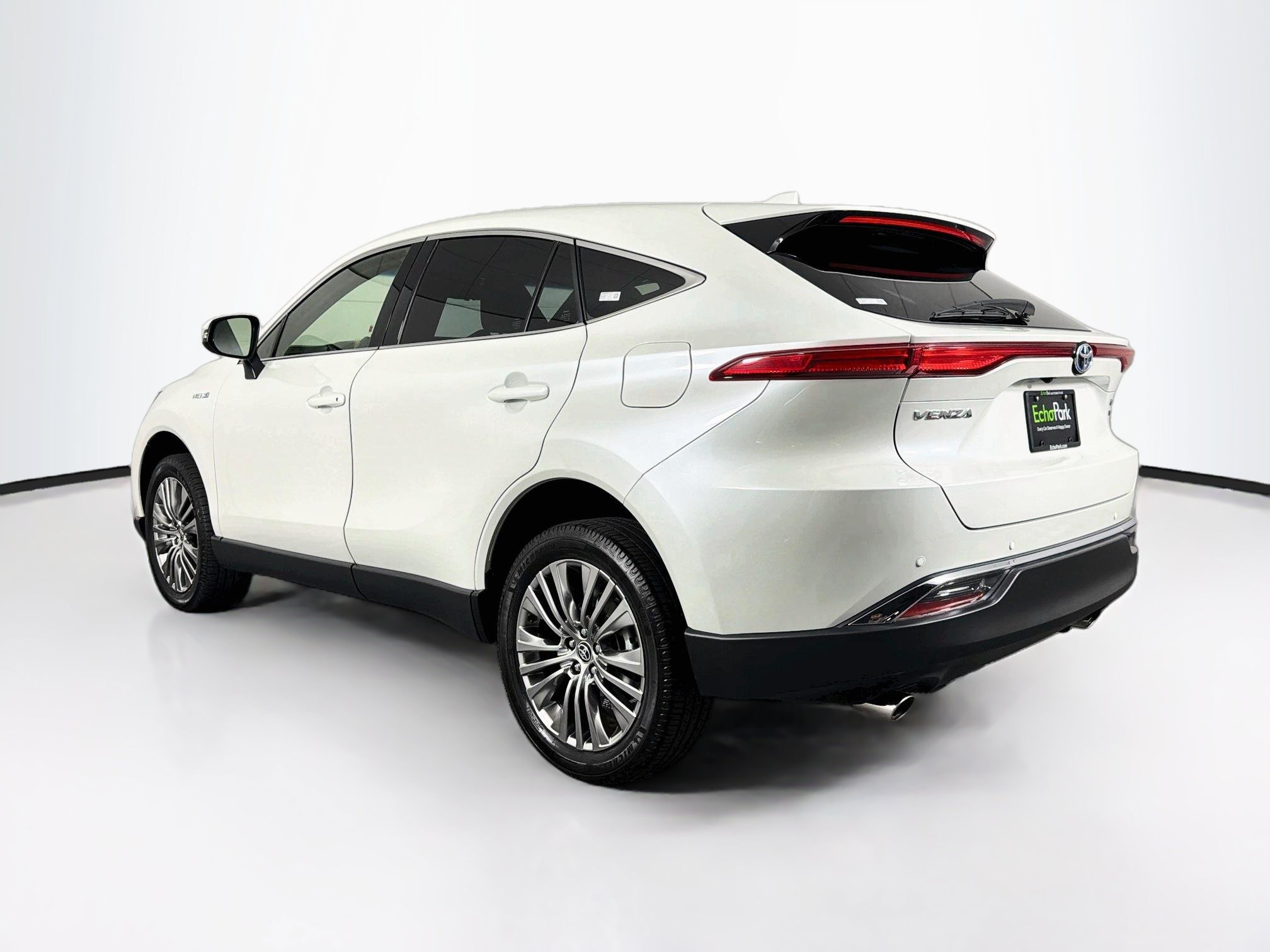 Used 2021 Toyota Venza Limited AWD/4WD image 5