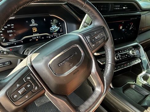 Used 2024 GMC Sierra 2500 Denali Ultimate image 10