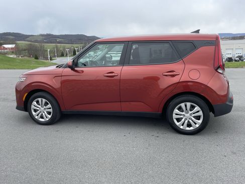 Used 2022 Kia Soul LX FWD image 7