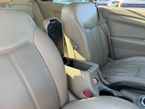 Used 2013 Chrysler 200 Limited FWD image 19
