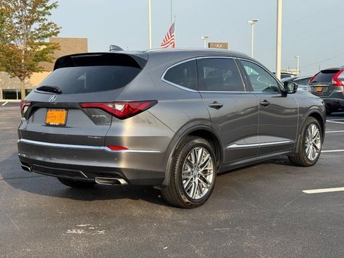 Used 2022 Acura MDX SH-AWD w/ Advance Package image 3
