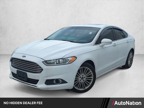 Used 2014 Ford Fusion SE w/ Equipment Group 202A FWD image 1