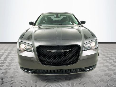 Used 2022 Chrysler 300 Touring w/ Sport Appearance Package AWD/4WD image 2