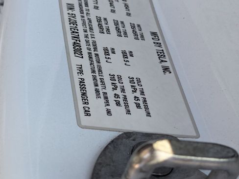 Used 2019 Tesla Model 3 Standard Range Plus image 35