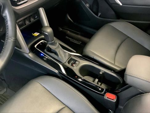 Used 2023 Toyota Corolla Cross XLE image 16