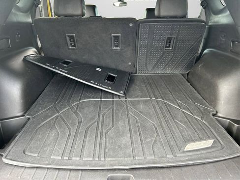 Used 2022 Chevrolet Blazer RS image 11