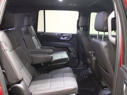 Used 2024 Chevrolet Suburban RST w/ Luxury Package AWD/4WD image 29